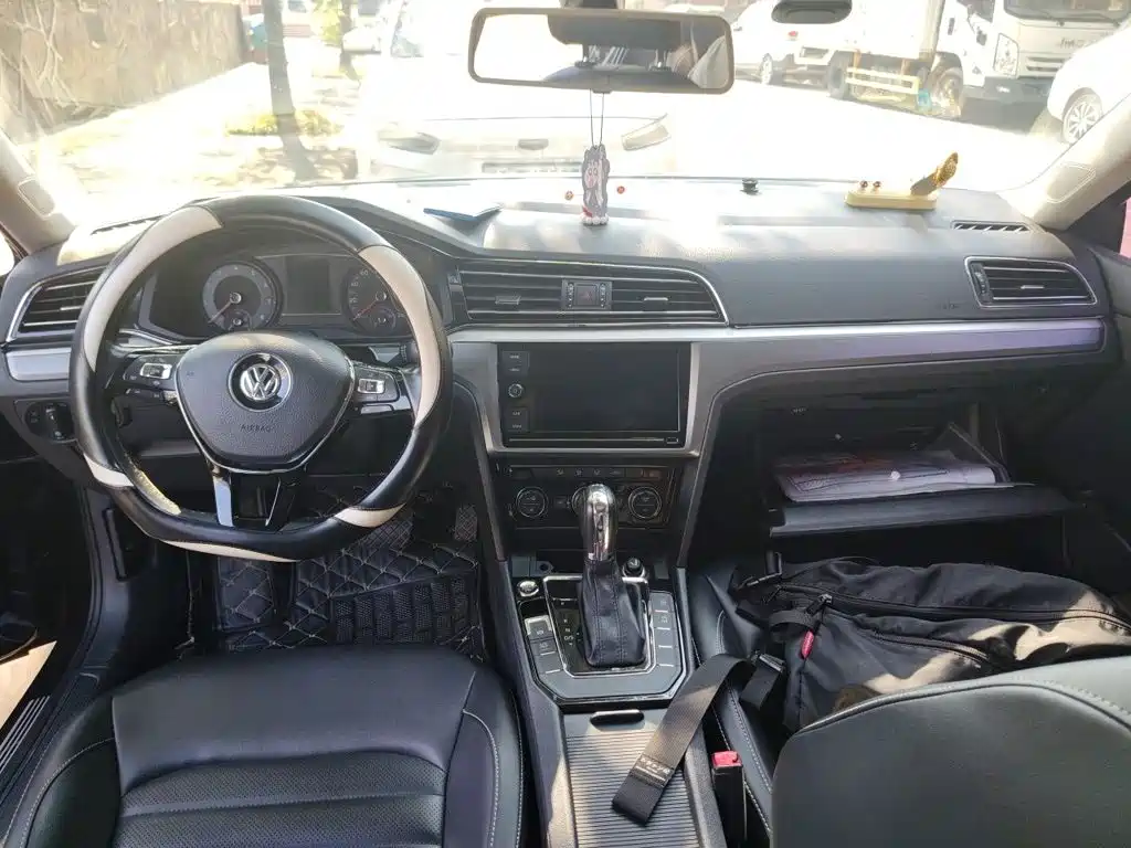 Volkswagen Lamando — миниатюра 10