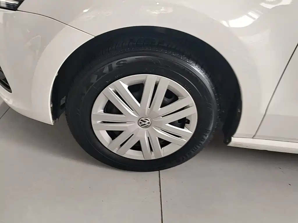 Volkswagen Polo — миниатюра 23