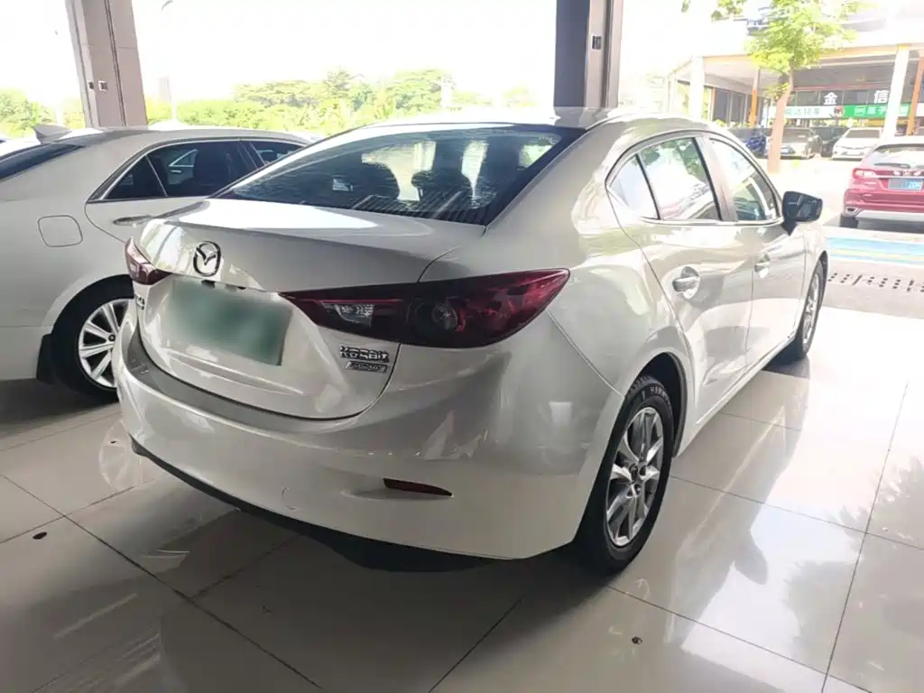 Mazda 3 Axela — миниатюра 5