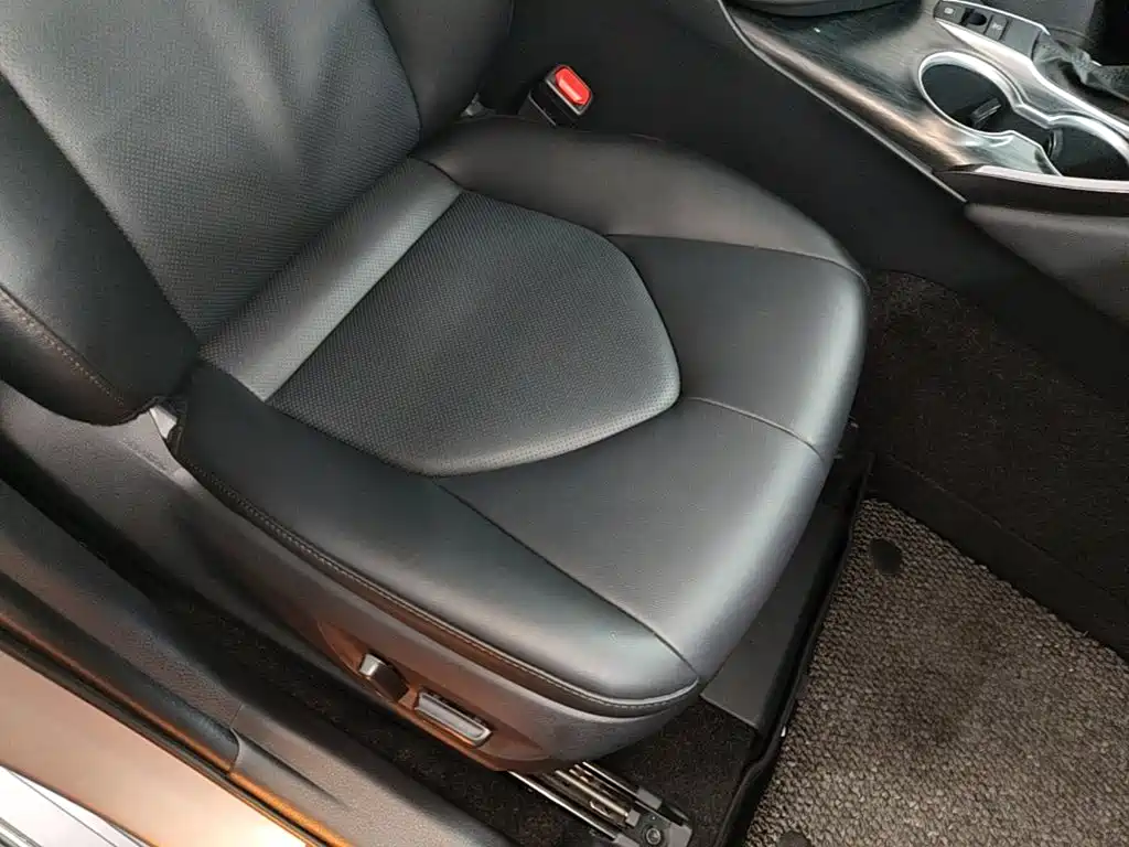 Toyota Camry — миниатюра 25