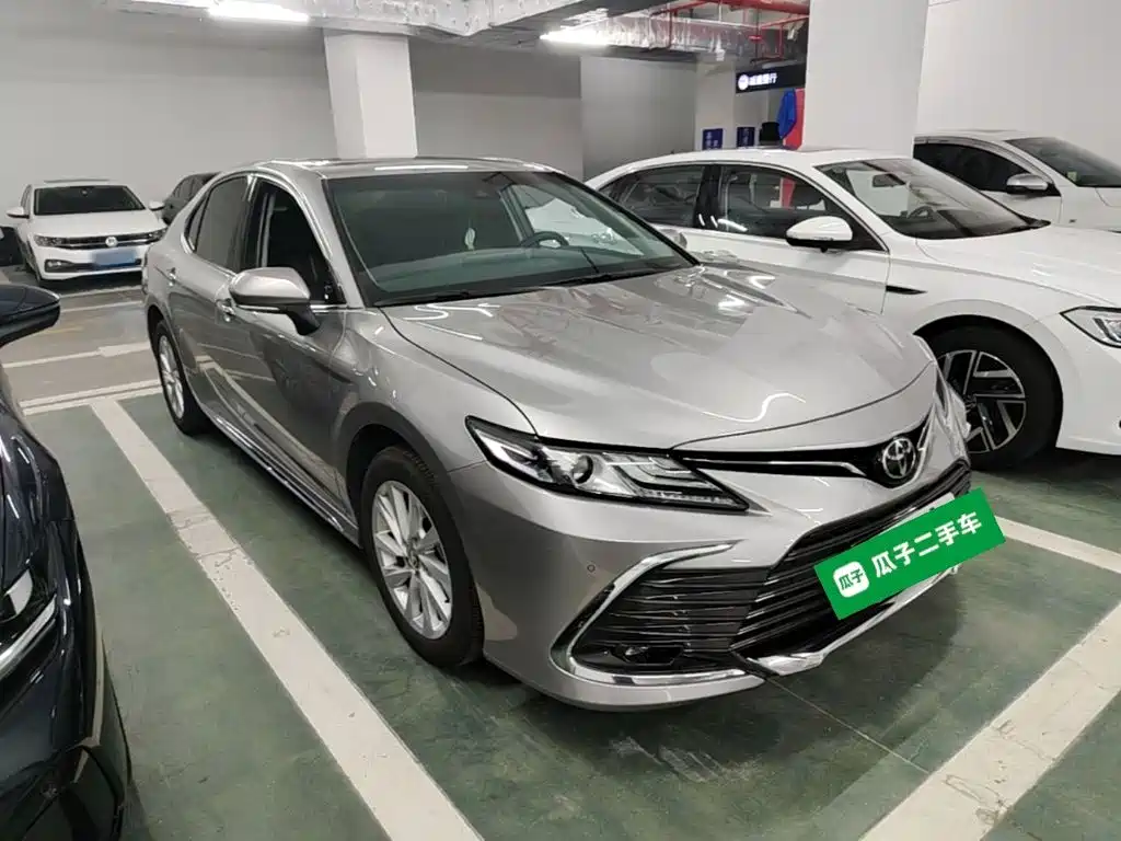 Toyota Camry — миниатюра 4
