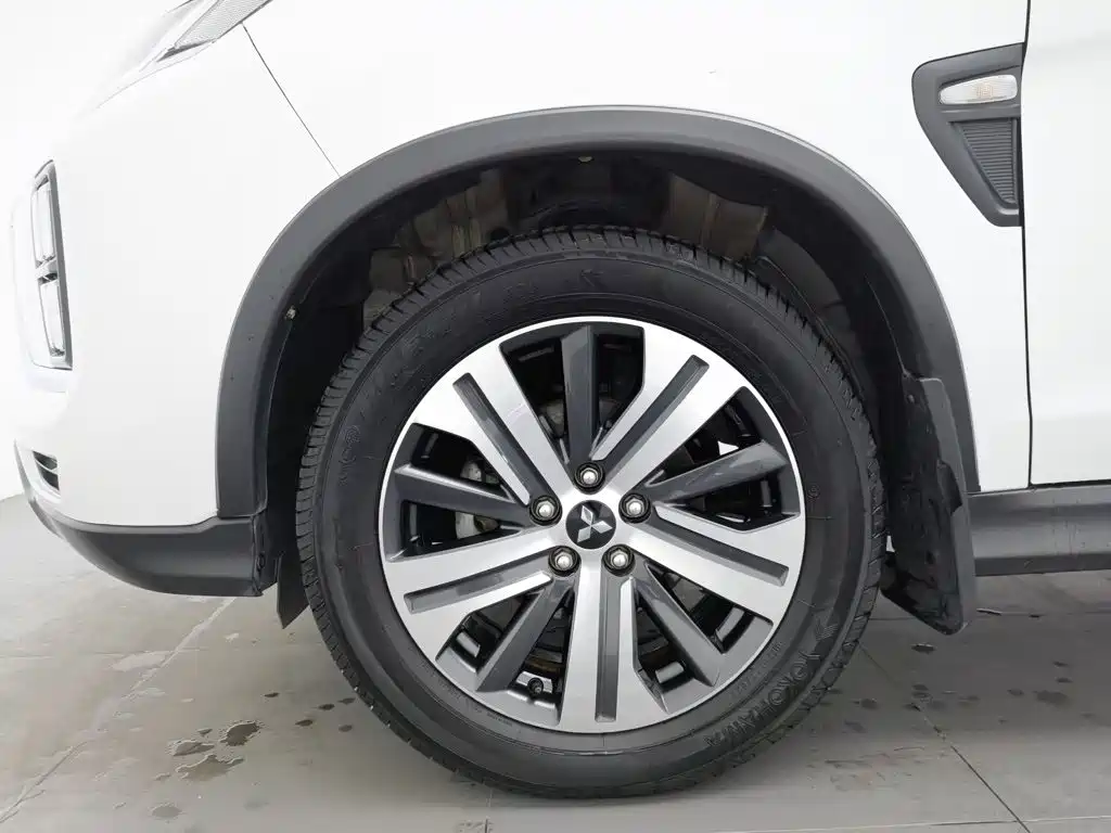 Mitsubishi ASX — миниатюра 17