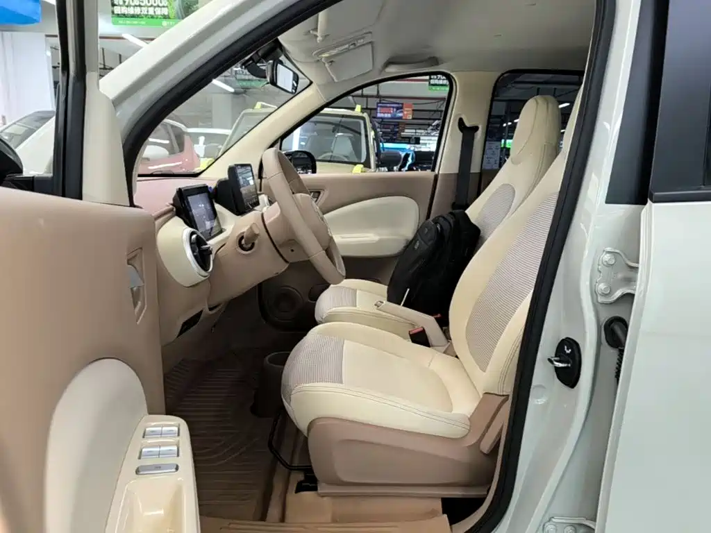 Wuling MINIEV — миниатюра 15