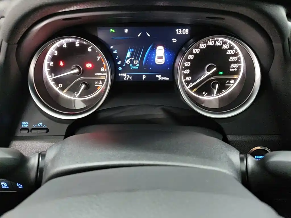 Toyota Camry — миниатюра 12