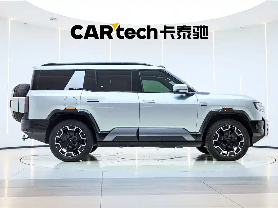 Fangchengbao Leopard 8 8 2025 Flagship 6 мест