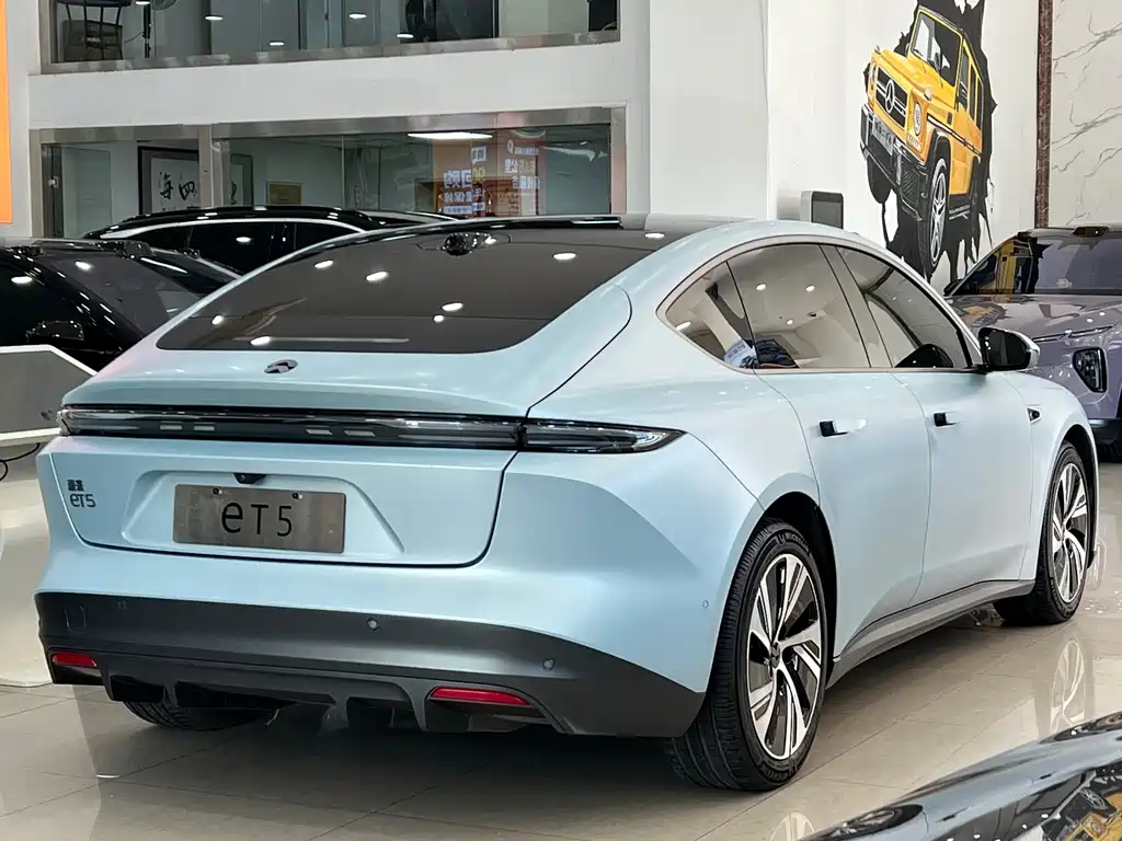 NIO NIO ET5