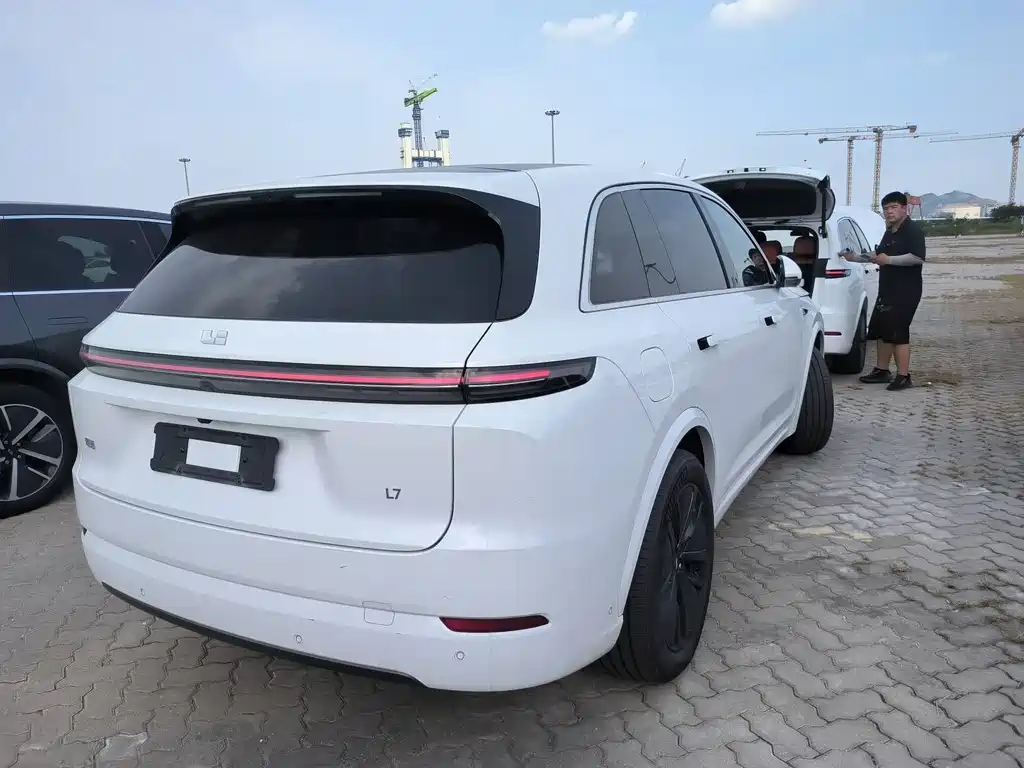 Li Auto IDEAL L7