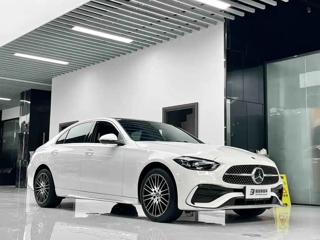 Mercedes-Benz C-Class — миниатюра 3