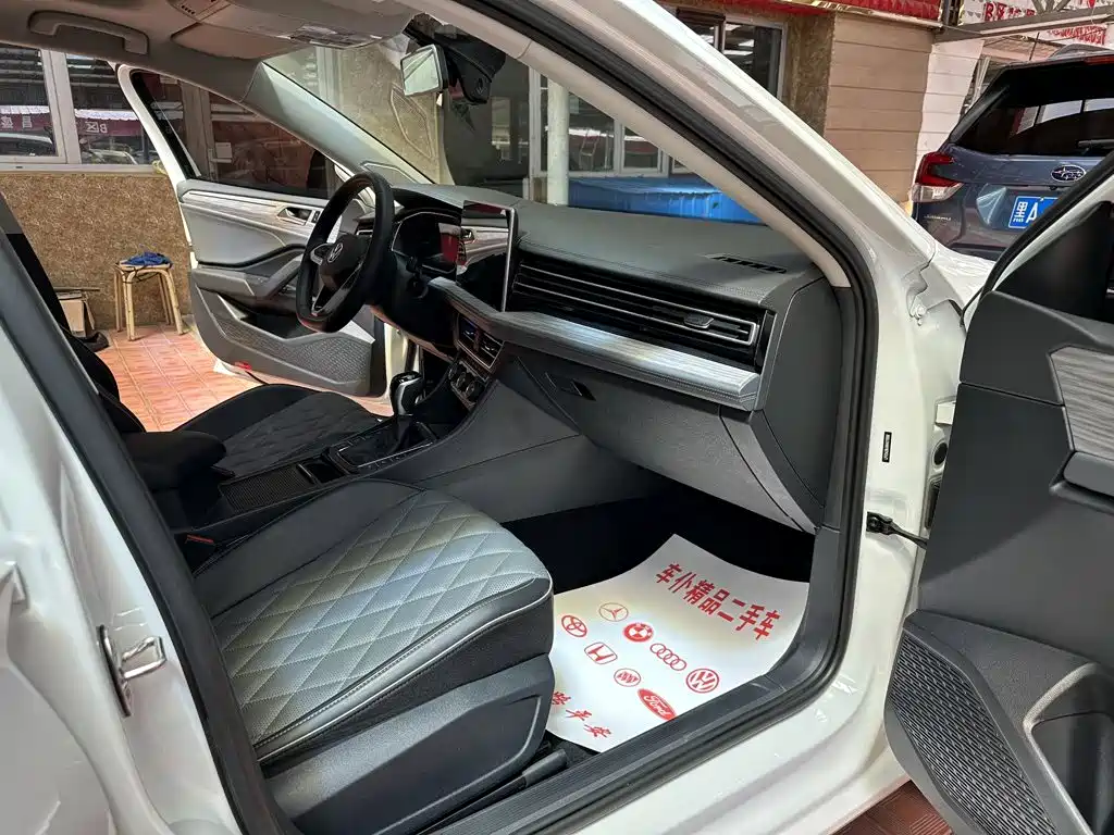Volkswagen Sagitar — миниатюра 12