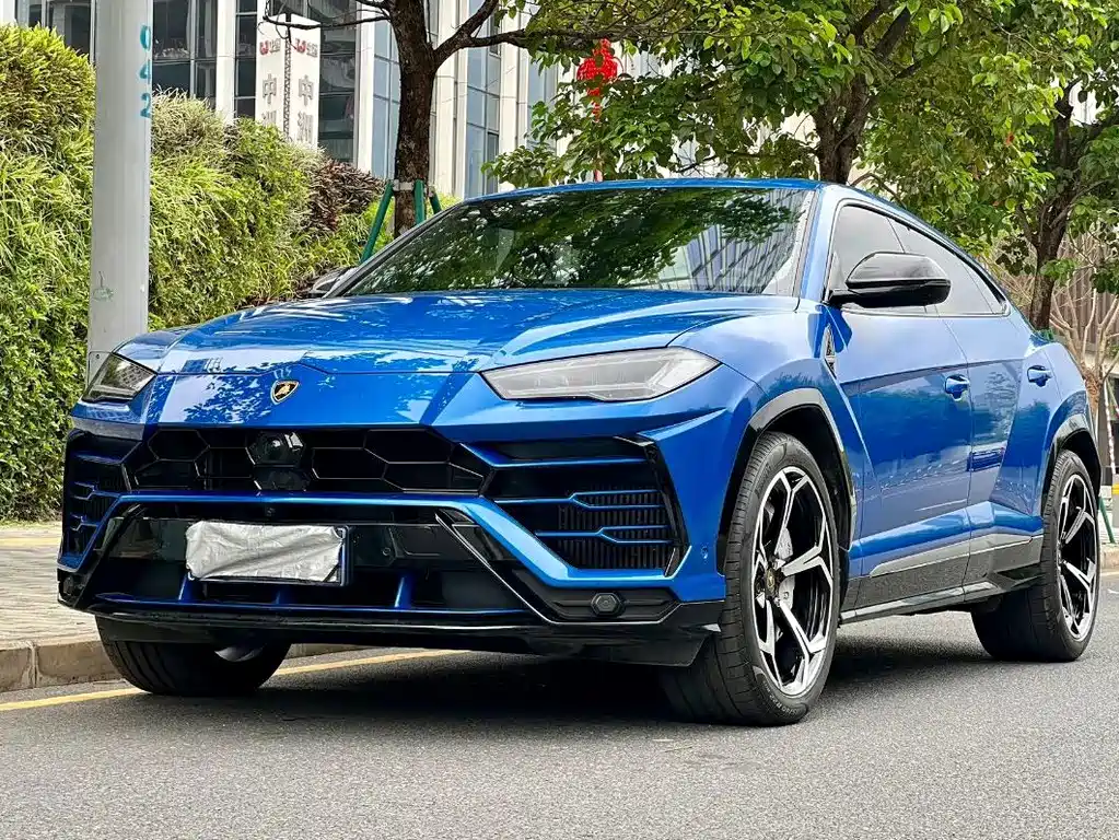 Lamborghini Urus — миниатюра 3