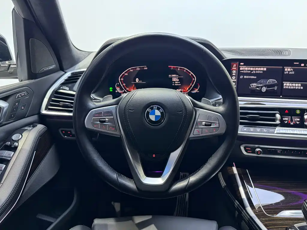 BMW X7 — миниатюра 18