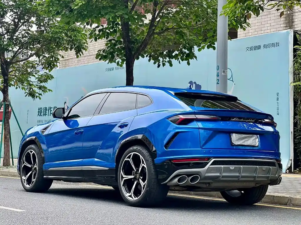 Lamborghini Urus — миниатюра 7