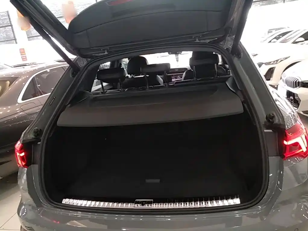 Audi Q3 — миниатюра 19