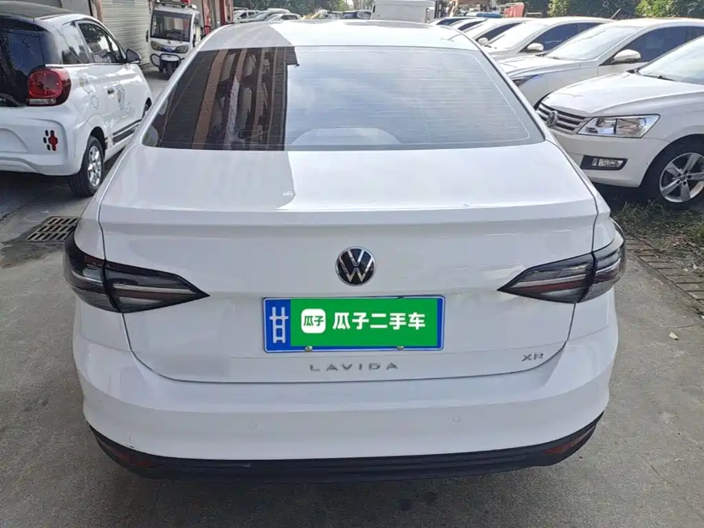 Volkswagen Lavida — миниатюра 6