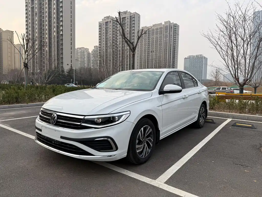 Volkswagen Bora 2025