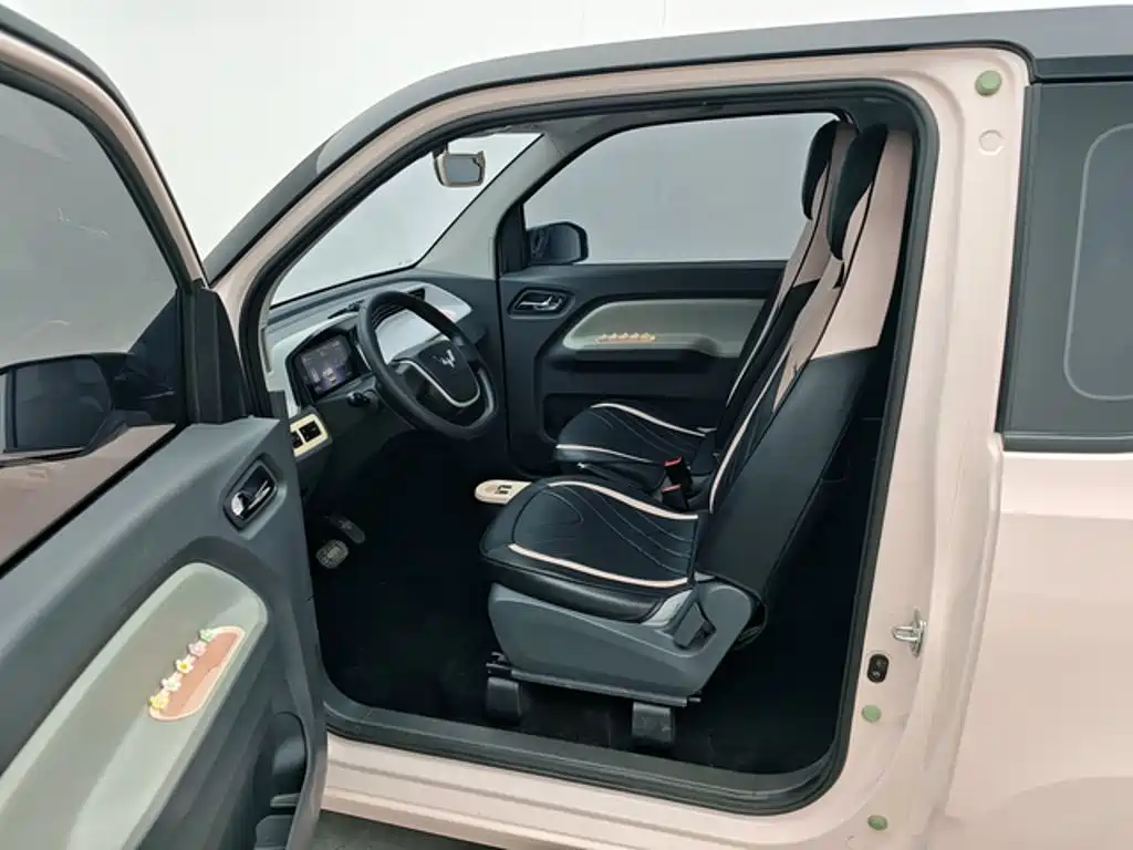 Wuling MINIEV — миниатюра 8