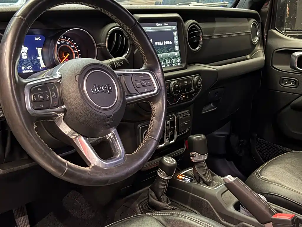 Jeep Gladiator — миниатюра 14