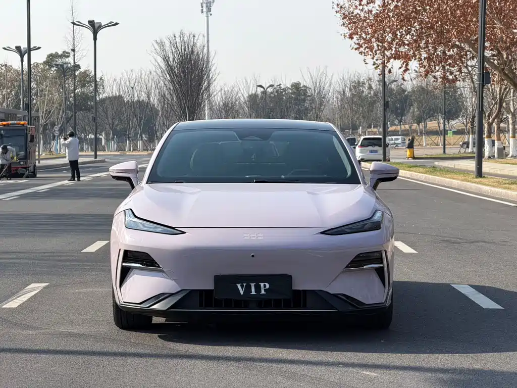 GEELY GALAXY GALAXY E8