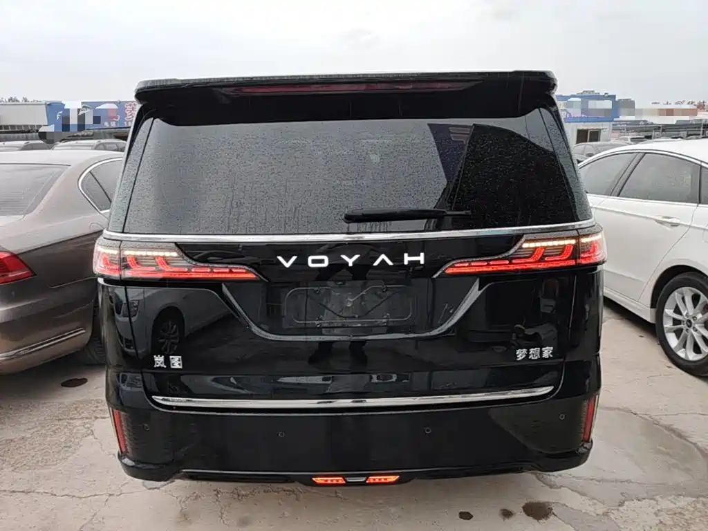 VOYAH Dreamer — миниатюра 6