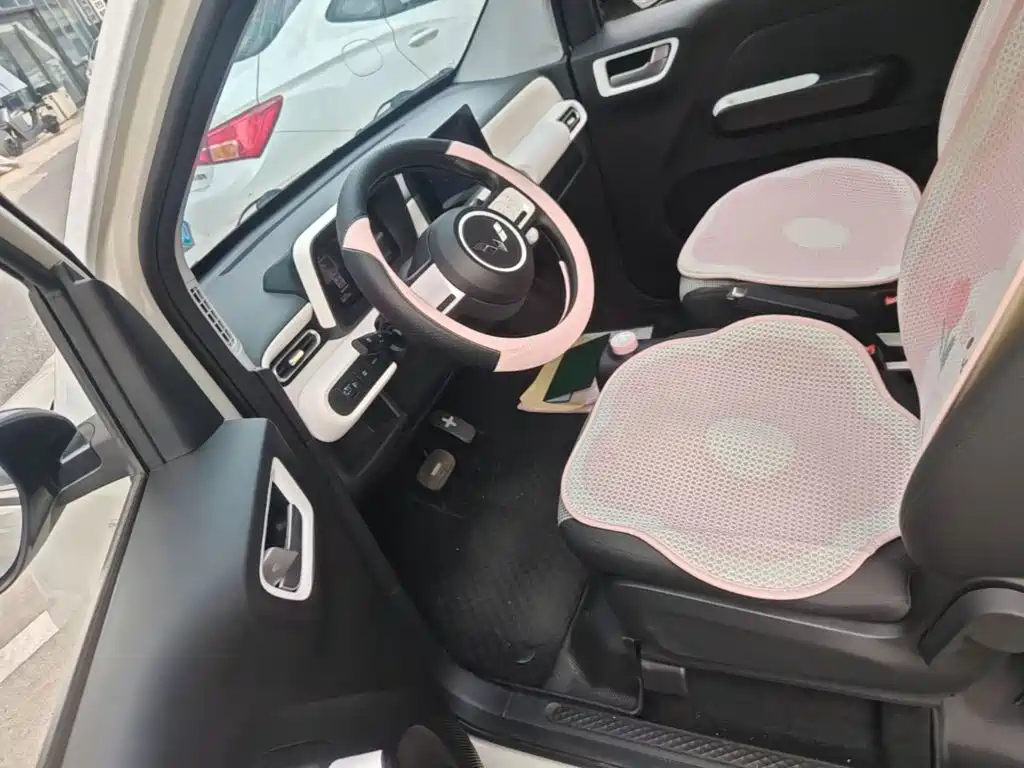 Wuling MINIEV — миниатюра 15