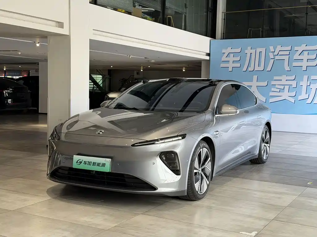 NIO ET7