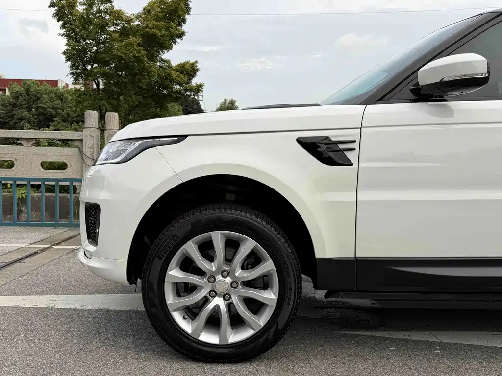 Land Rover Sport — миниатюра 21