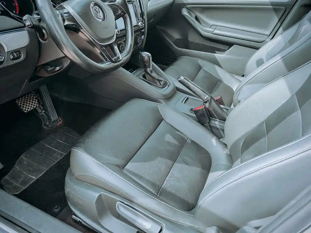 Volkswagen Sagitar — миниатюра 3