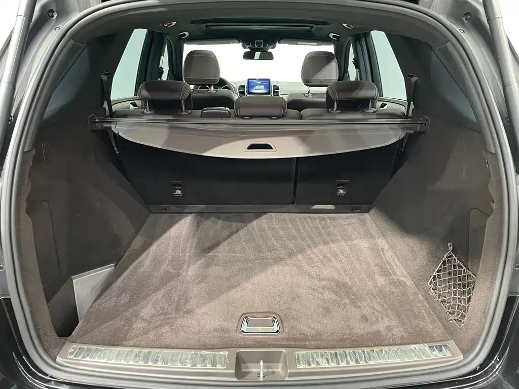 Mercedes-Benz GLE (Import) — миниатюра 20
