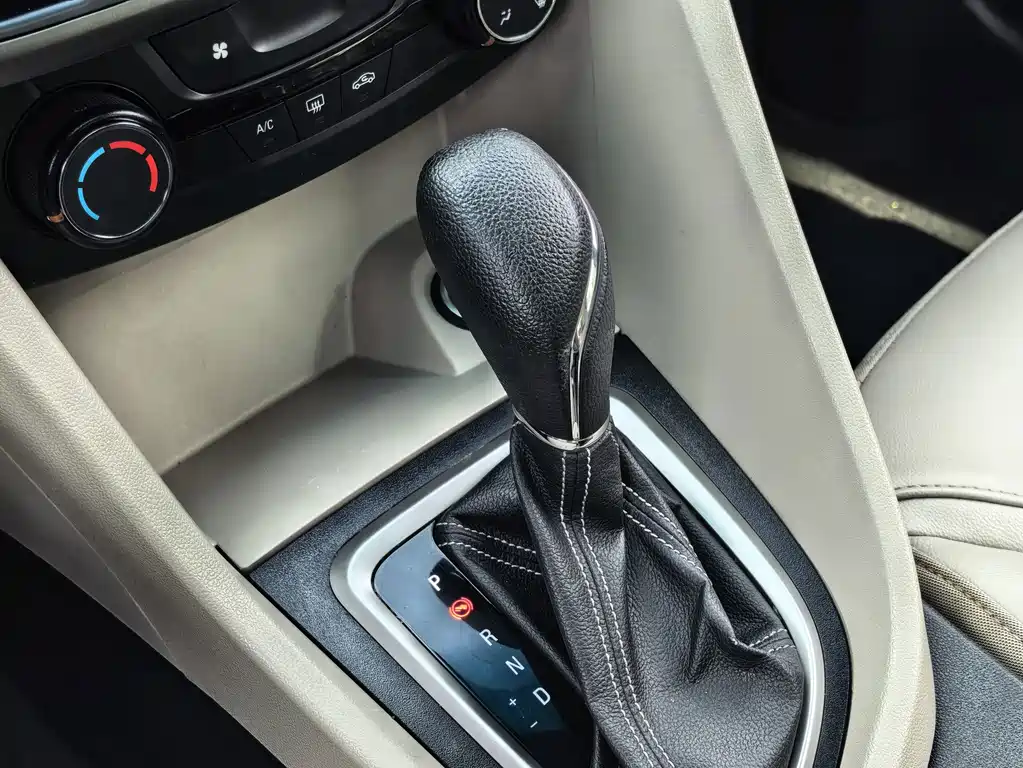 Buick Excelle — миниатюра 17