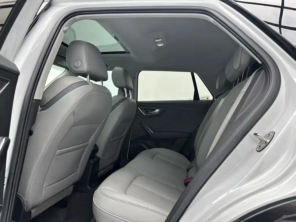 Audi Q2L 2022 35 TFSI Fashion