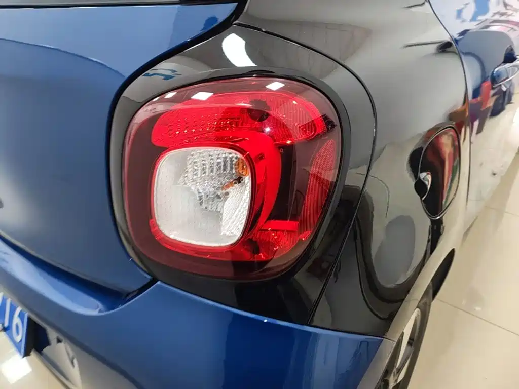 smart Smart Forfour — миниатюра 8