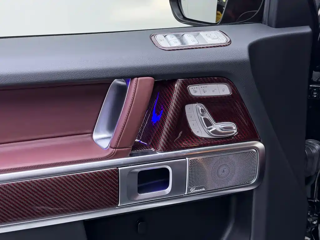 Mercedes-Benz G-Class — миниатюра 11