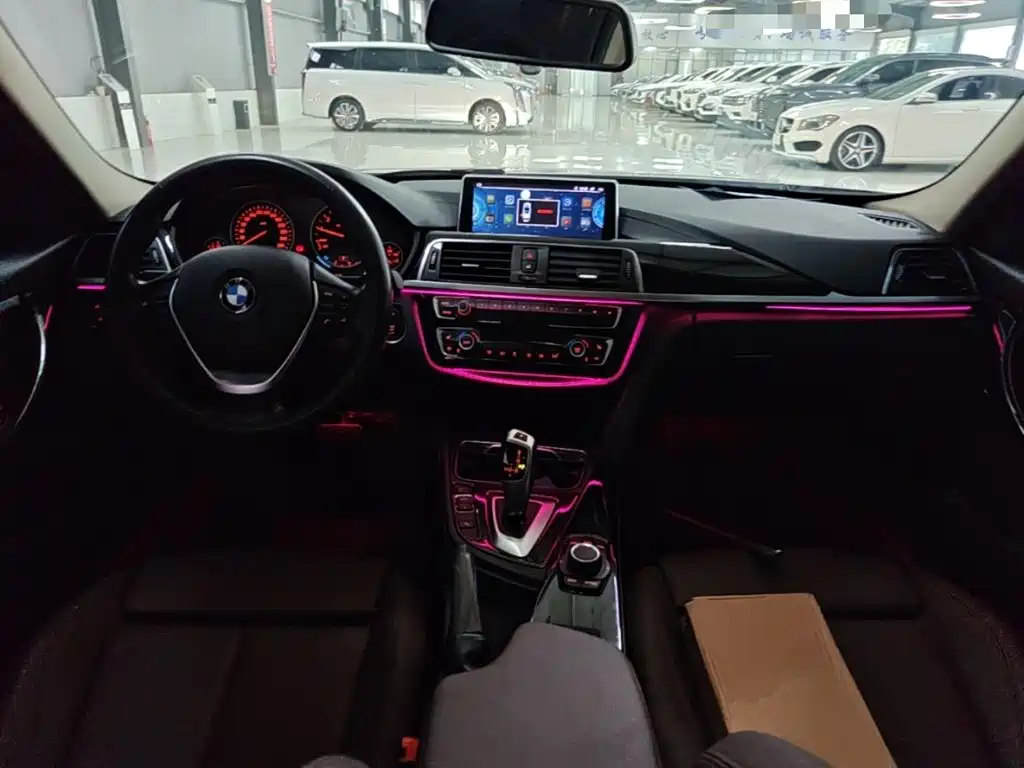 BMW 3 Series — миниатюра 10