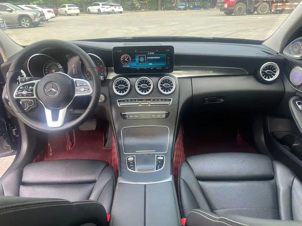 Mercedes-Benz C-Class — миниатюра 6