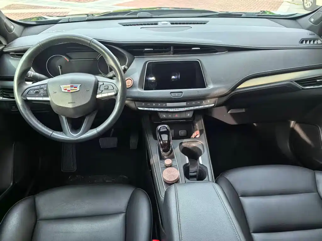 Cadillac XT4 — миниатюра 6