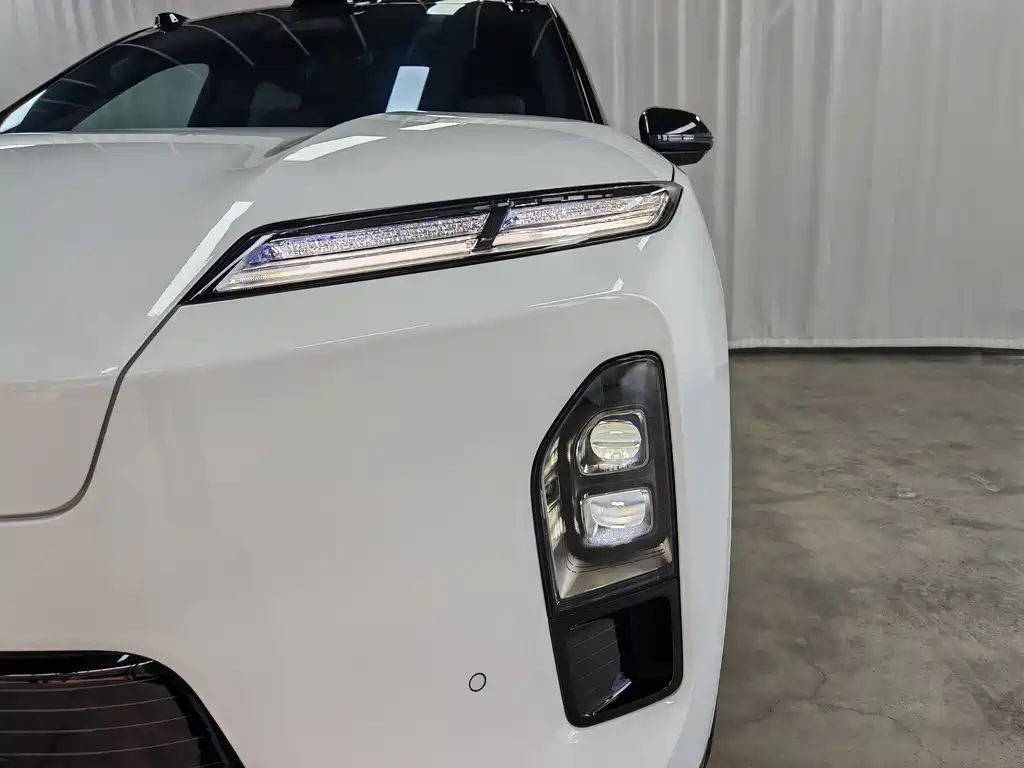 NIO ES8 — миниатюра 14