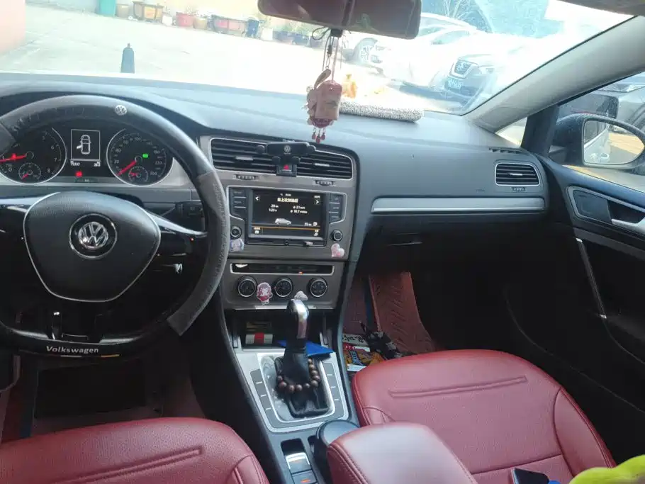 Volkswagen Golf — миниатюра 13