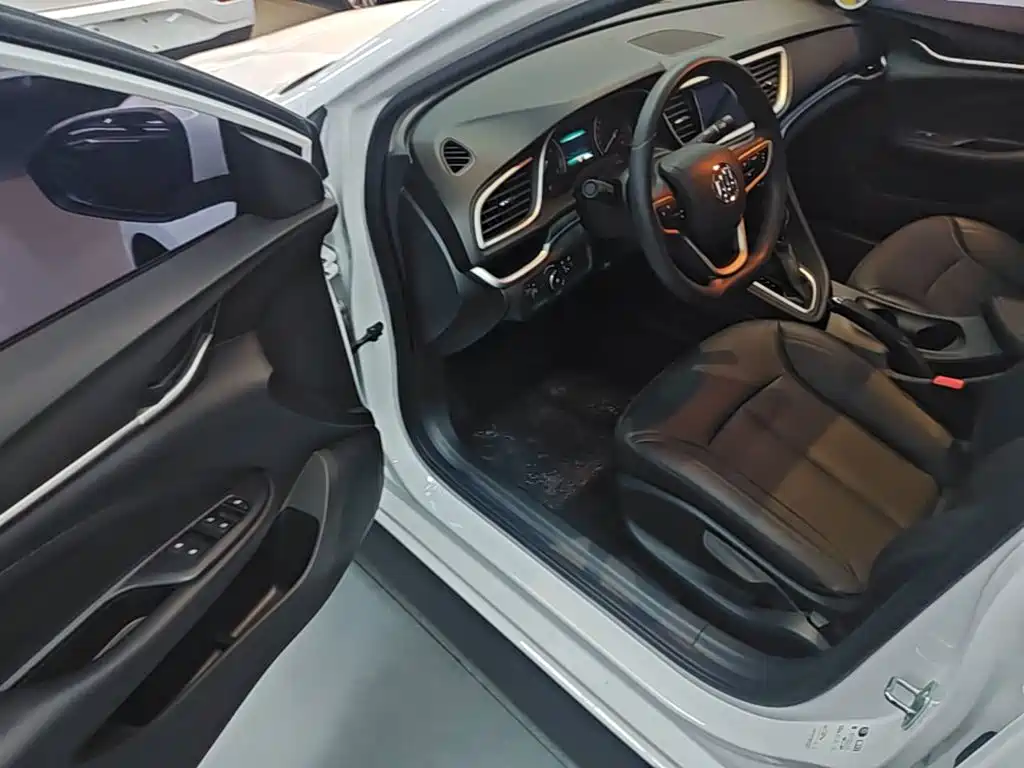Buick Excelle — миниатюра 16