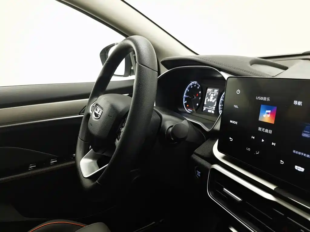 Geely Binyue — миниатюра 22