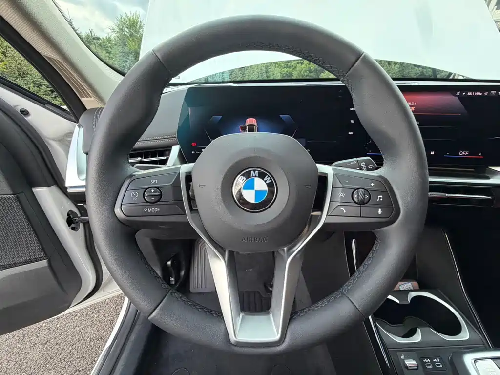BMW X1 — миниатюра 10