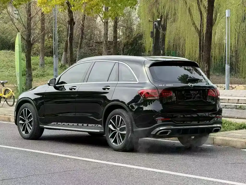 Mercedes-Benz GLC — миниатюра 9