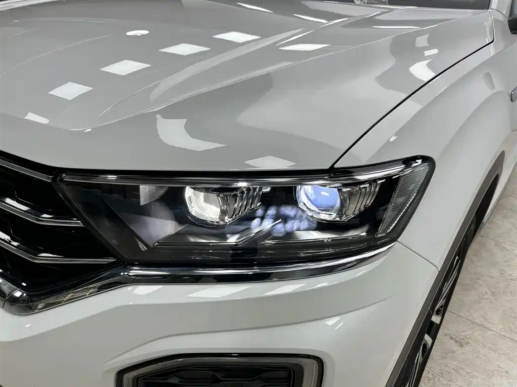 VOLKSWAGEN T ROC EXPLORING SONGS