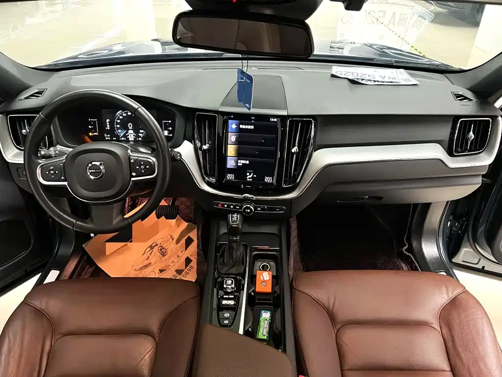 Volvo XC60 — миниатюра 4