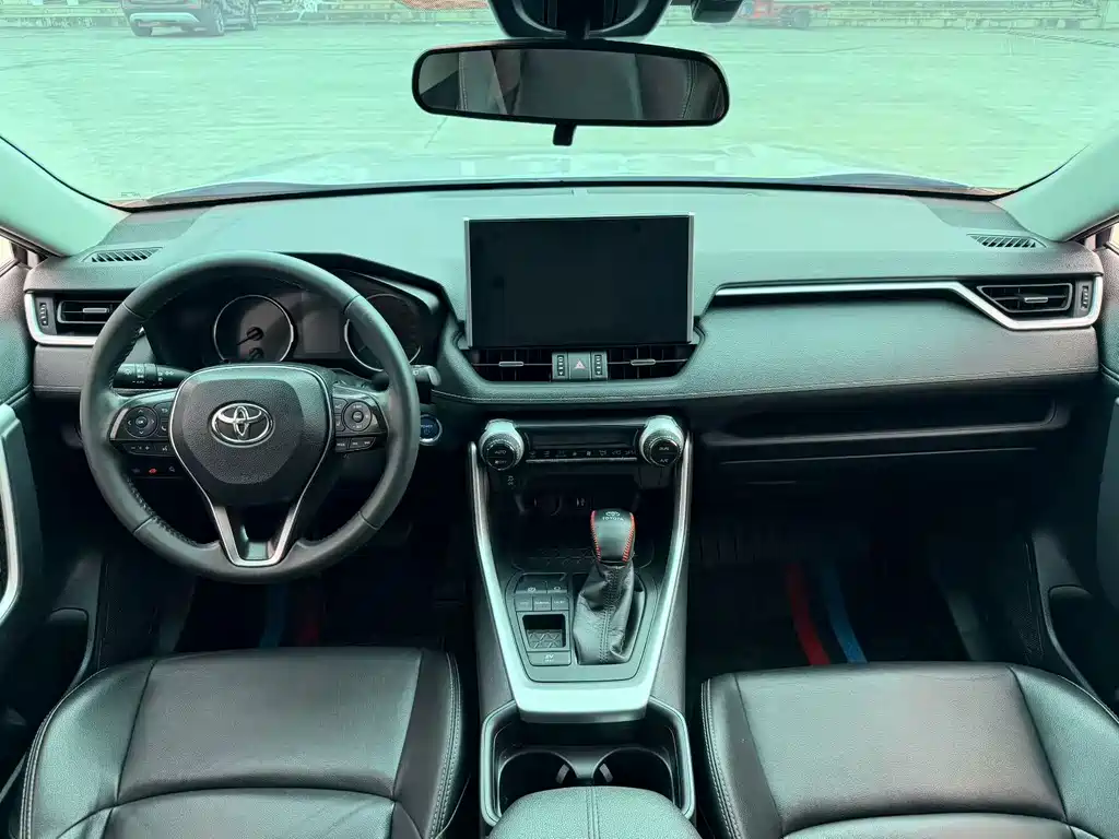 Toyota Wildlander — миниатюра 5