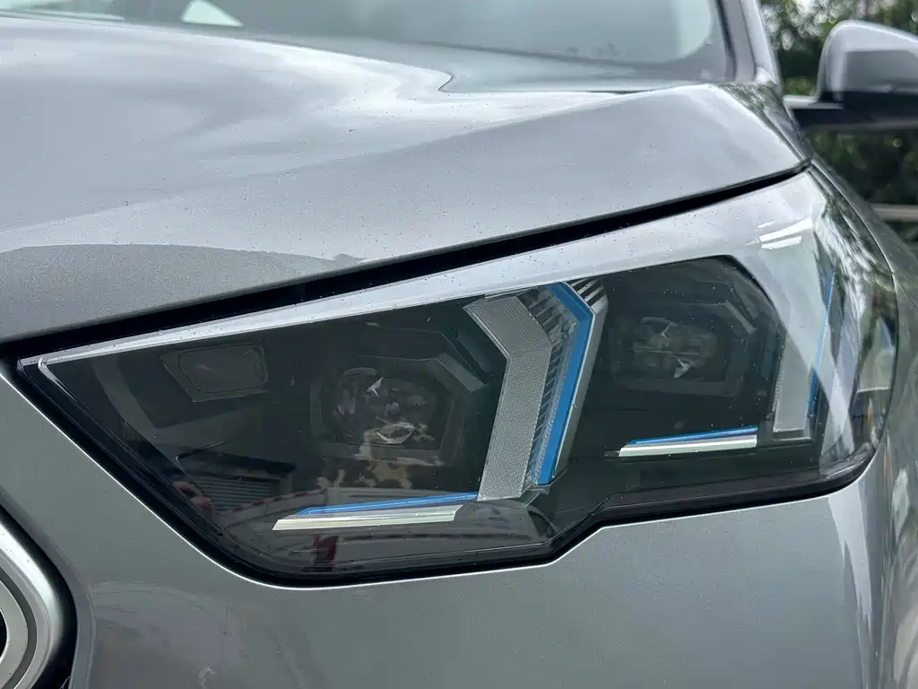 BMW X2 (Import) — миниатюра 4