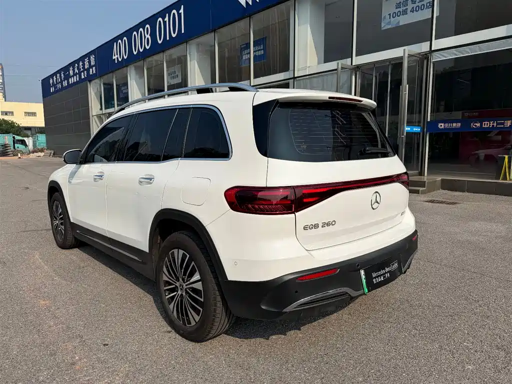 Mercedes-Benz EQB — миниатюра 10