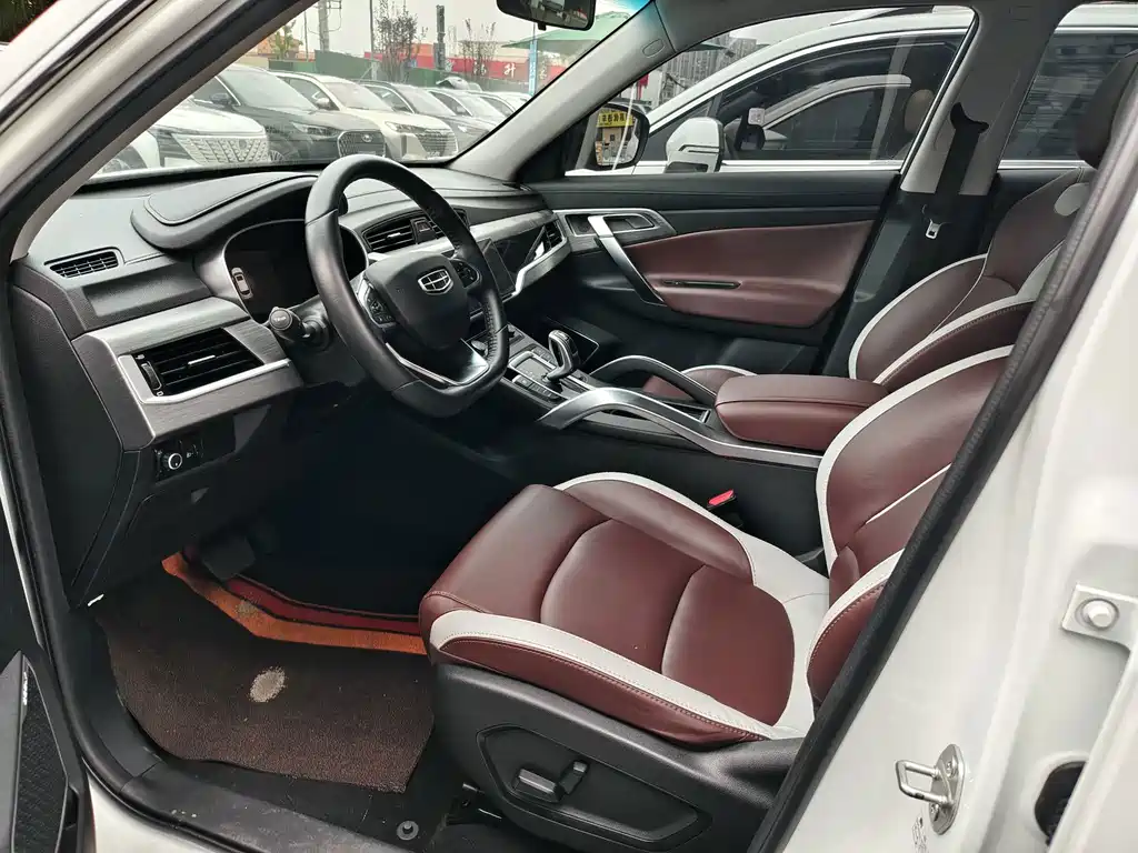 Geely Boyue — миниатюра 8