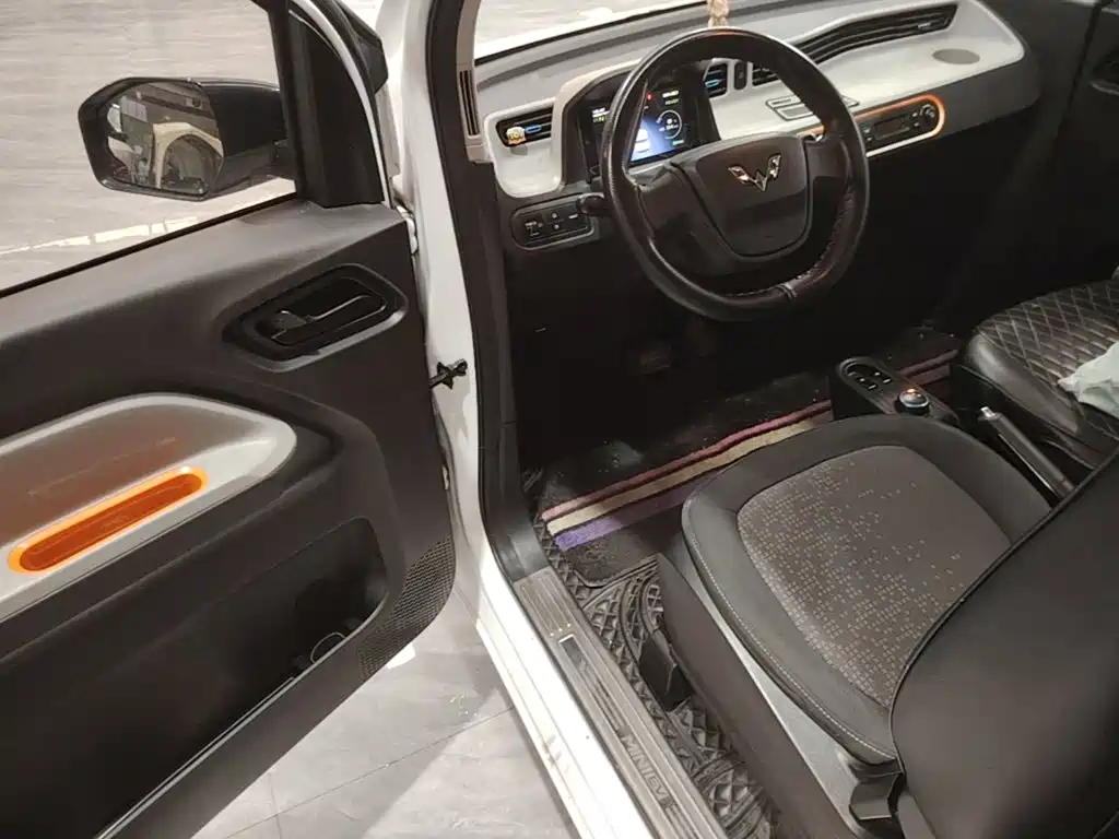 Wuling MINIEV — миниатюра 16