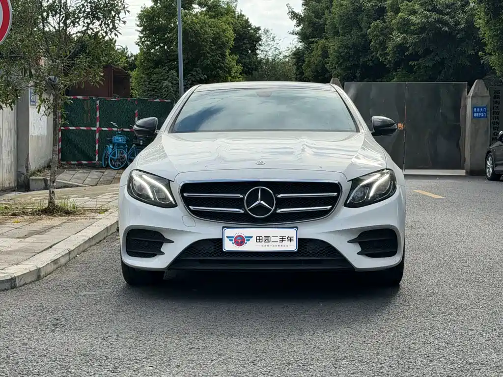 Mercedes-Benz E-Class (Import) — миниатюра 2