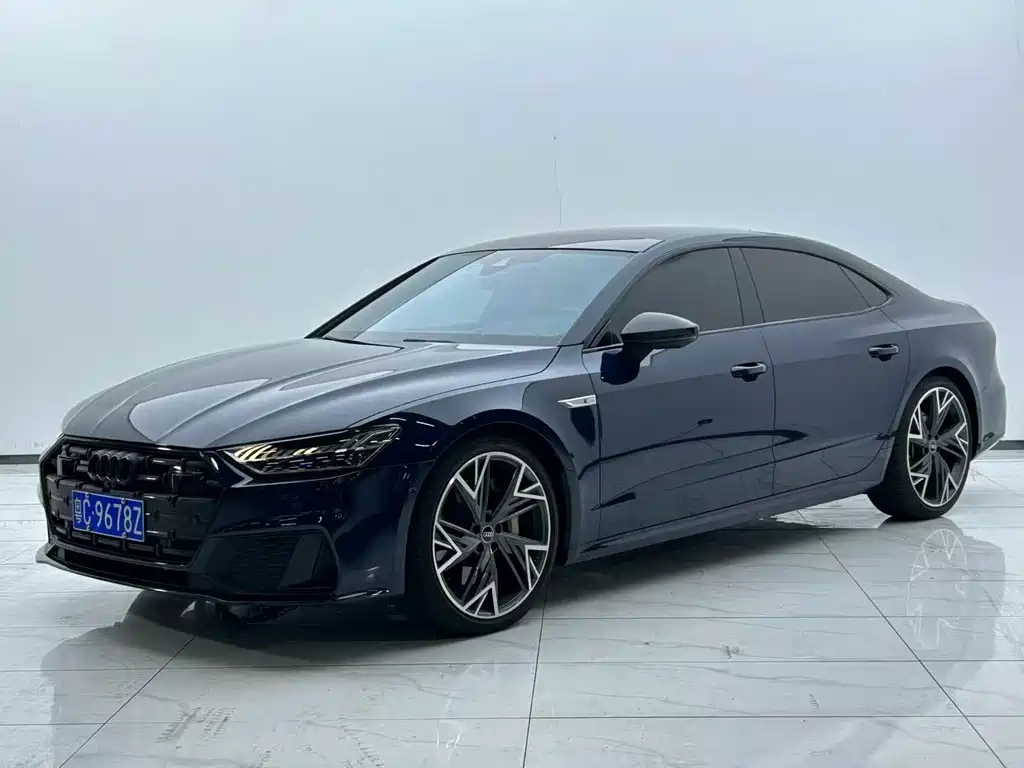 Audi A7L